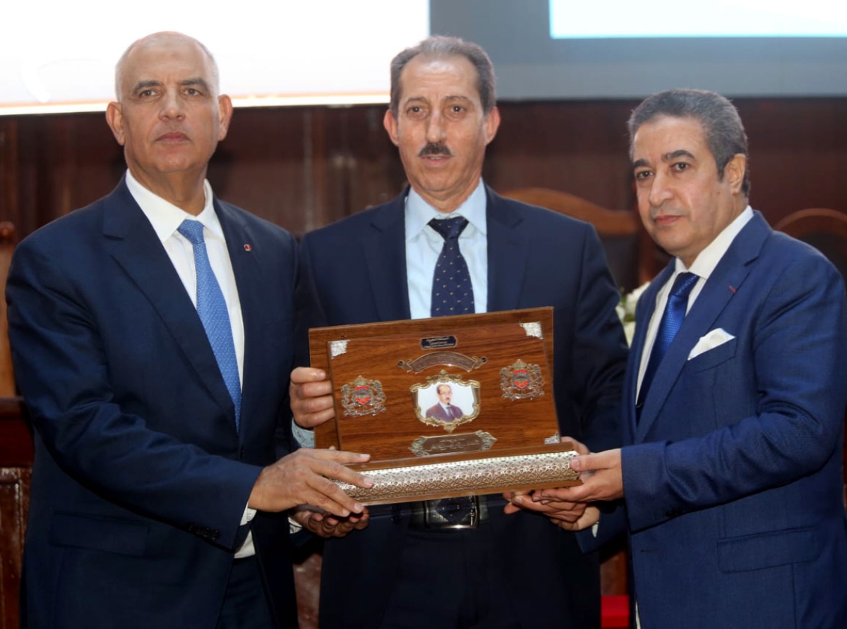 الشاعر الدكتور عبد العزيز فتحاوي: شاعر موهوب متميّز