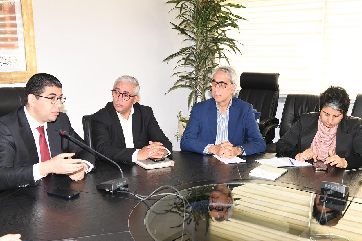 434006091_951407686438677_621197266950126490_n