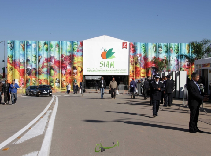 لجنة رفيعة تابعة لوزارة القصور والتشريفات تتدخل لتصحيح أخطاء بمعرض الفلاحة الدولي بمكناس