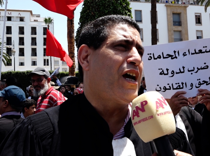 رفض قانون المسطرة المدنية  يخرج المحامين الى شوارع الرباط 