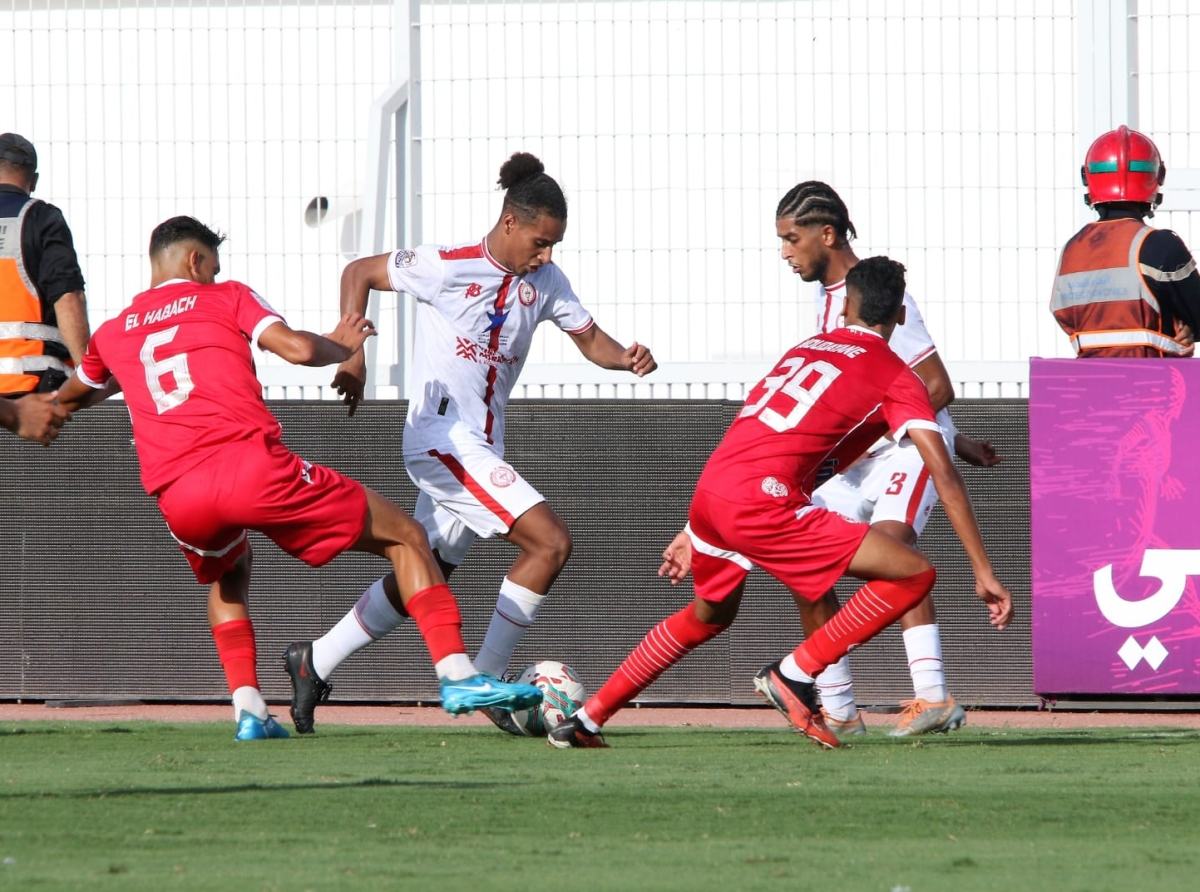 التعادل السلبي يحسم مباراة الوداد الرياضي والكوكب المراكشي
